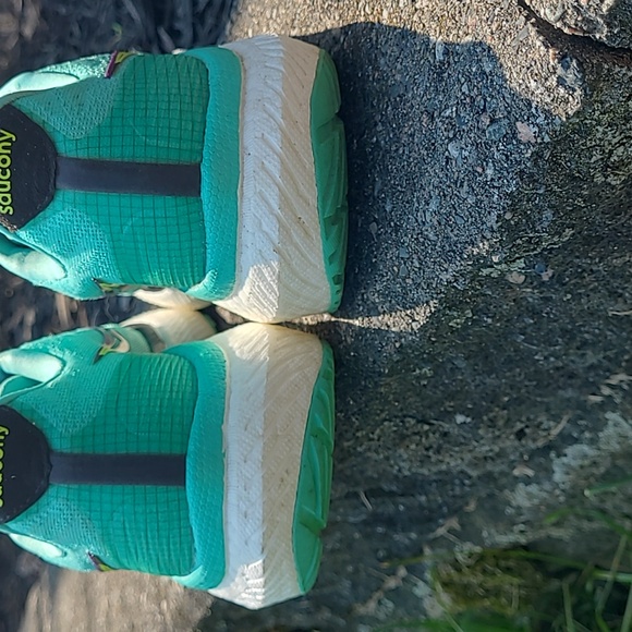 Saucony Triumph 19 W size 7 - Picture 10 of 14